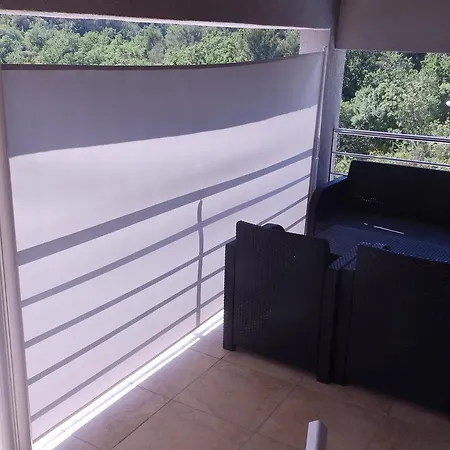 Tonka Zaton (Sibenik-Knin)