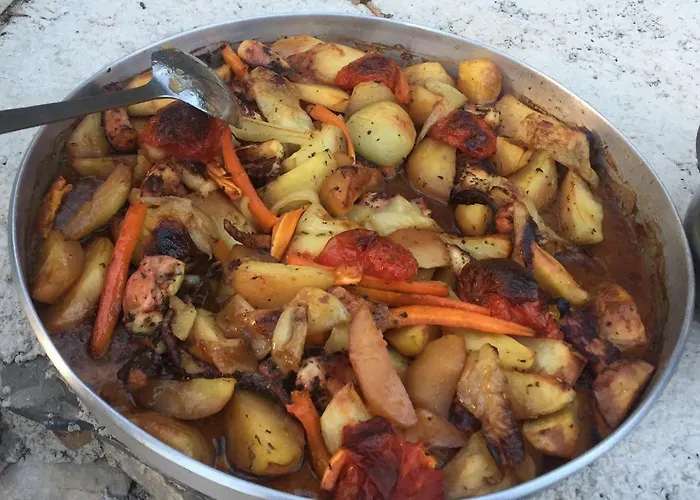 Tonka Zaton (Sibenik-Knin)